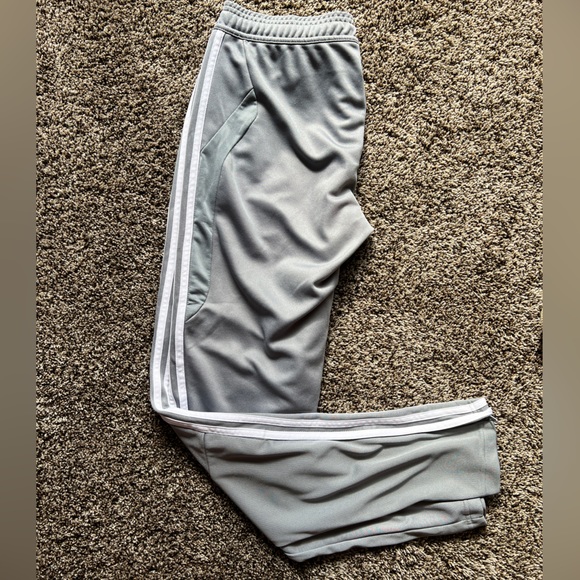 Men’s Adidas Sweatpants - Picture 7 of 7